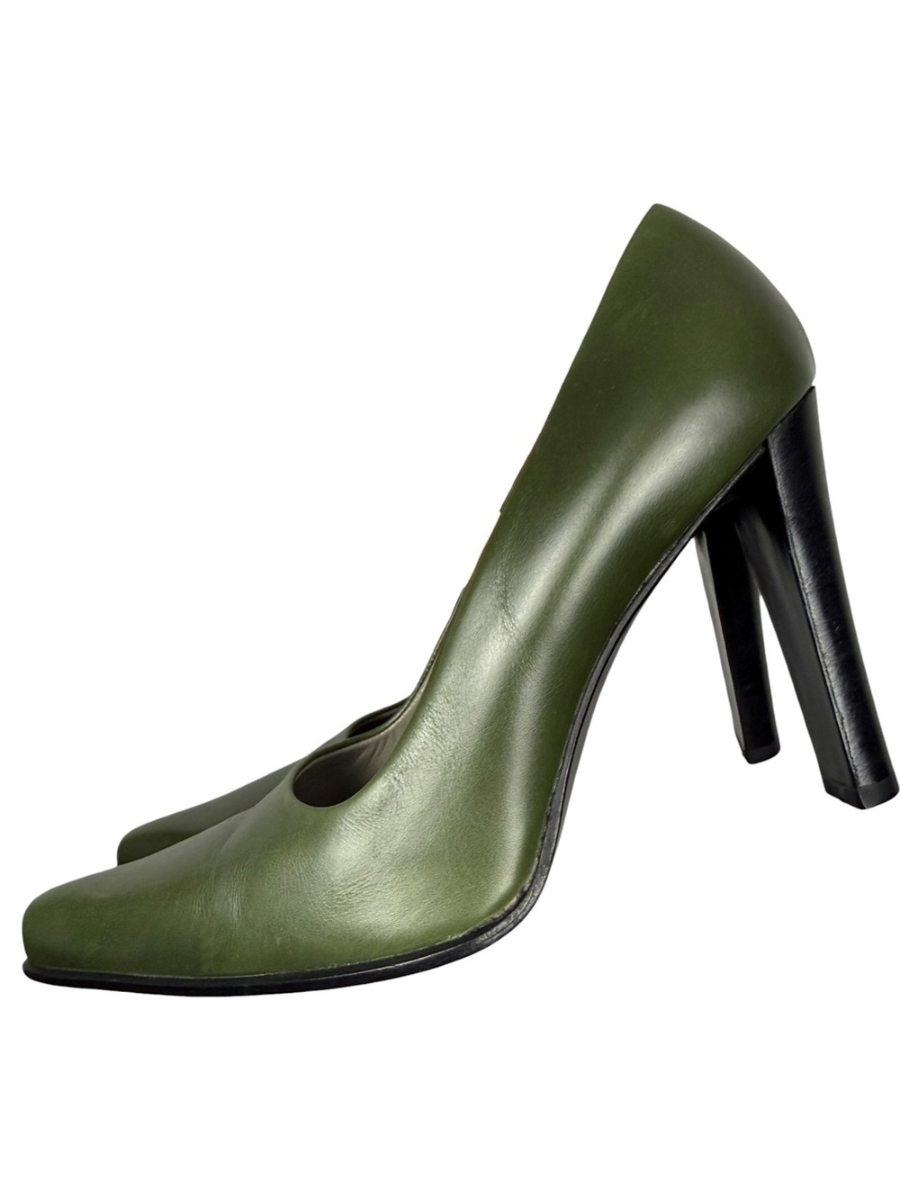 Prada Vintage Green Leather Classic Pointed Pumps - Picture 6 of 9